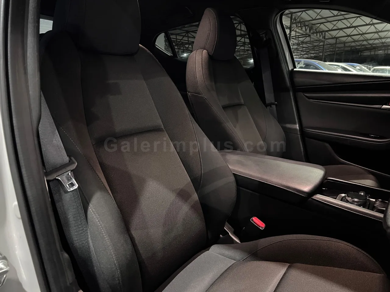 2024 Model Otomatik Mazda 3 1.5 SkyActive-G Gazimağusa Satılık İkinci El | GalerimPlus - Thumbnail 8
