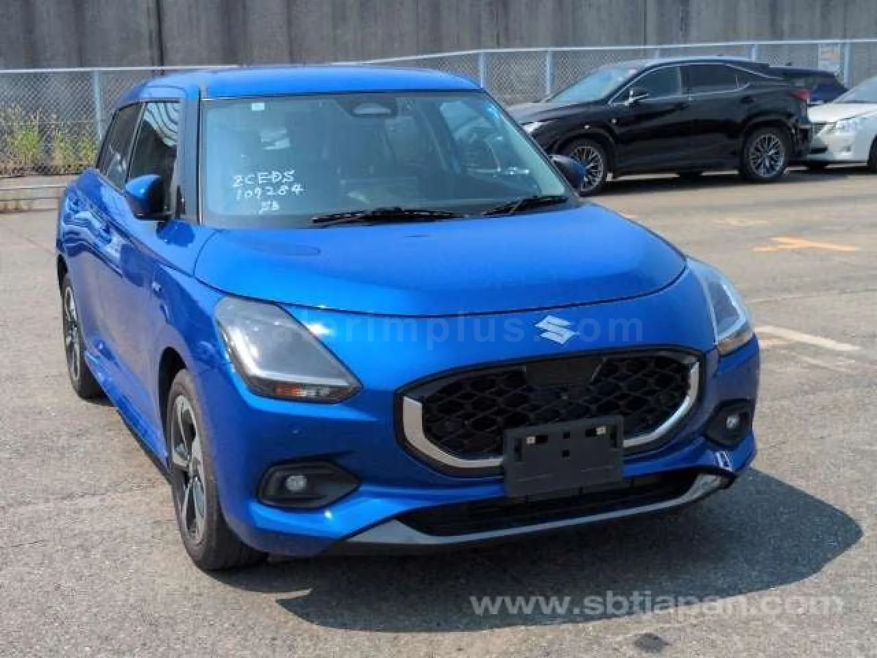 2024 Model Otomatik Suzuki Swift 1.2 Hybrid Gazimağusa Satılık İkinci El | GalerimPlus - Fotoğraf 1