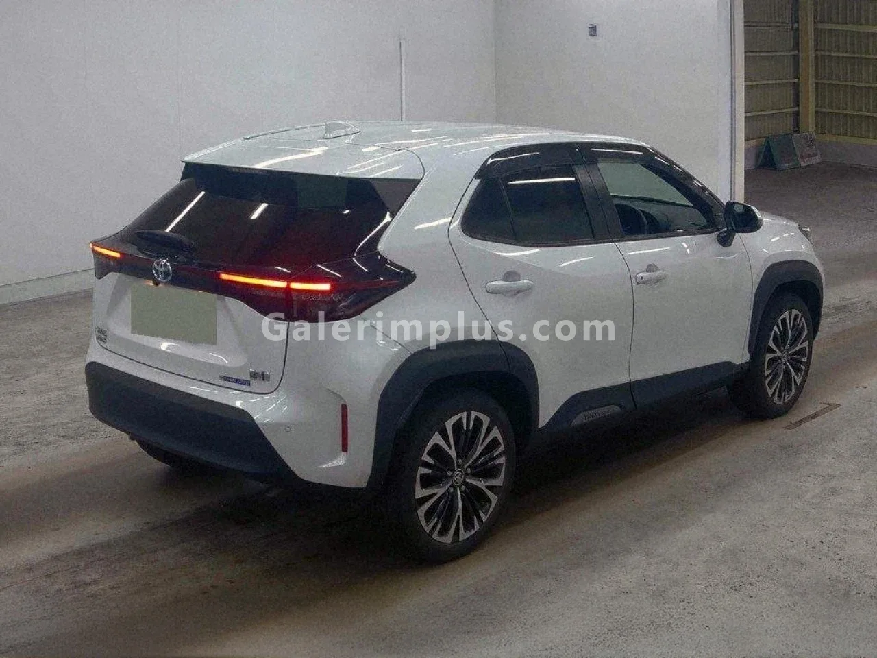 2024 Model Otomatik Toyota Yaris Cross 1.5 Hybrid Girne Satılık İkinci El | GalerimPlus - Thumbnail 4