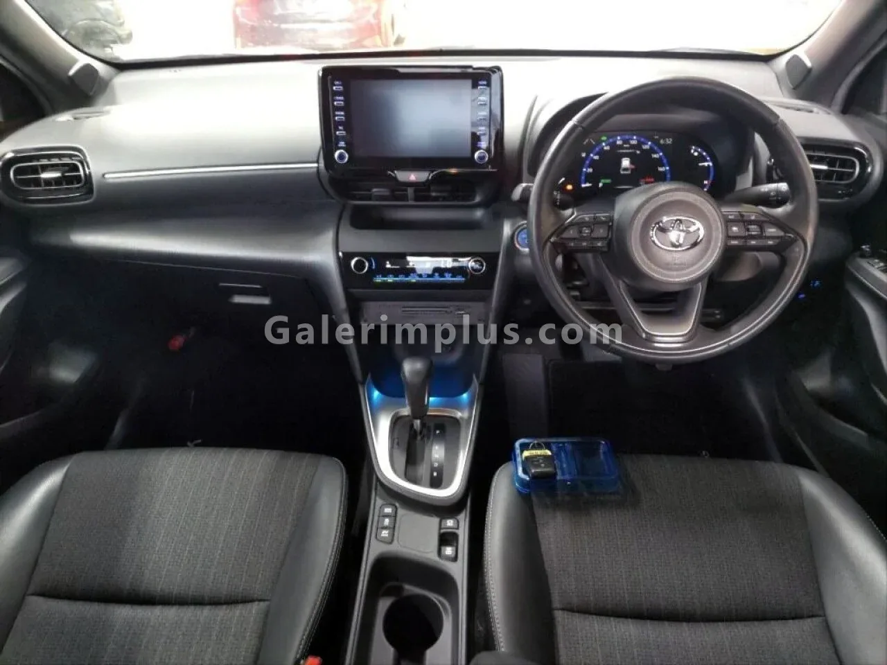 2024 Model Otomatik Toyota Yaris Cross 1.5 Hybrid Girne Satılık İkinci El | GalerimPlus - Thumbnail 5