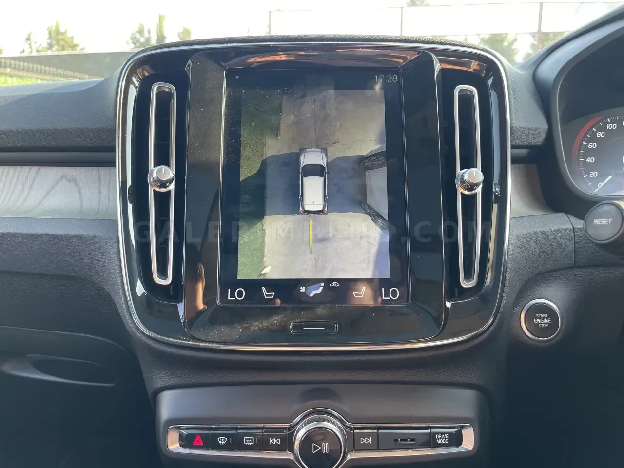 2019 Model Otomatik Volvo XC40 2.0 D4 Girne Satılık İkinci El | GalerimPlus - Thumbnail 7