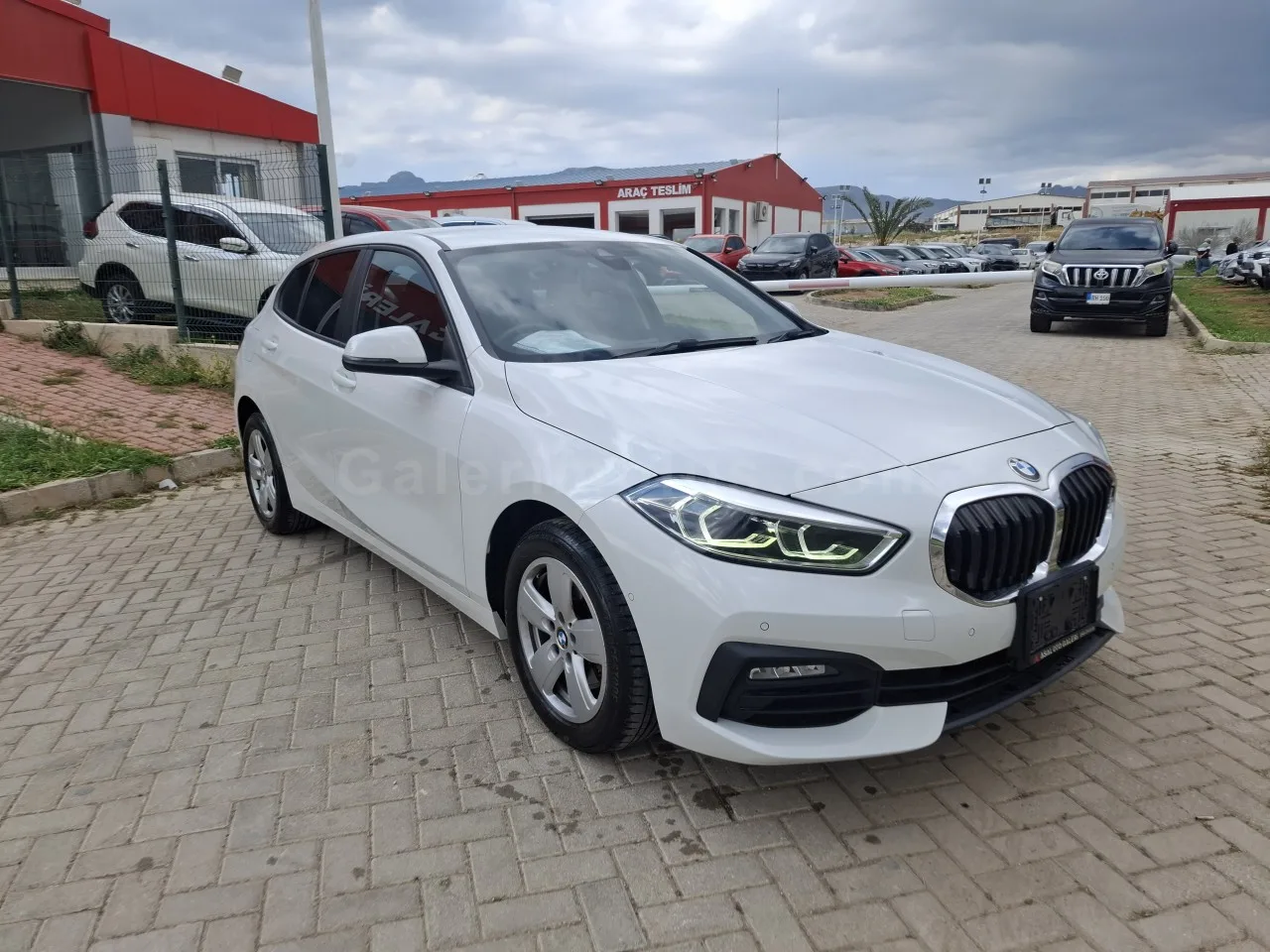 2021 Model Otomatik BMW 1 Serisi 118i Lefkoşa Satılık İkinci El | GalerimPlus - Thumbnail 3