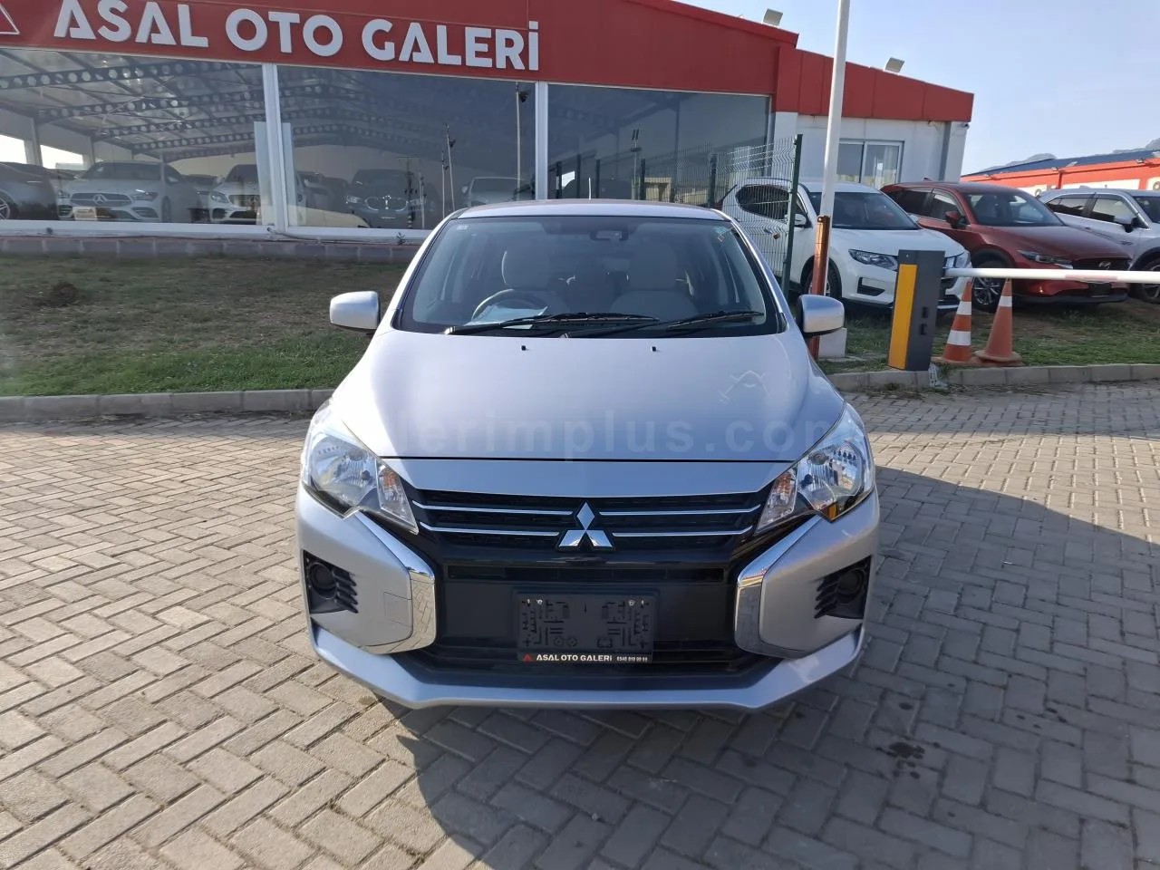 2022 Mitsubishi Mirage 1.2 Mivec GASOLINE AUTOMATIC Lefkoşa İlan görseli - GalerimPlus