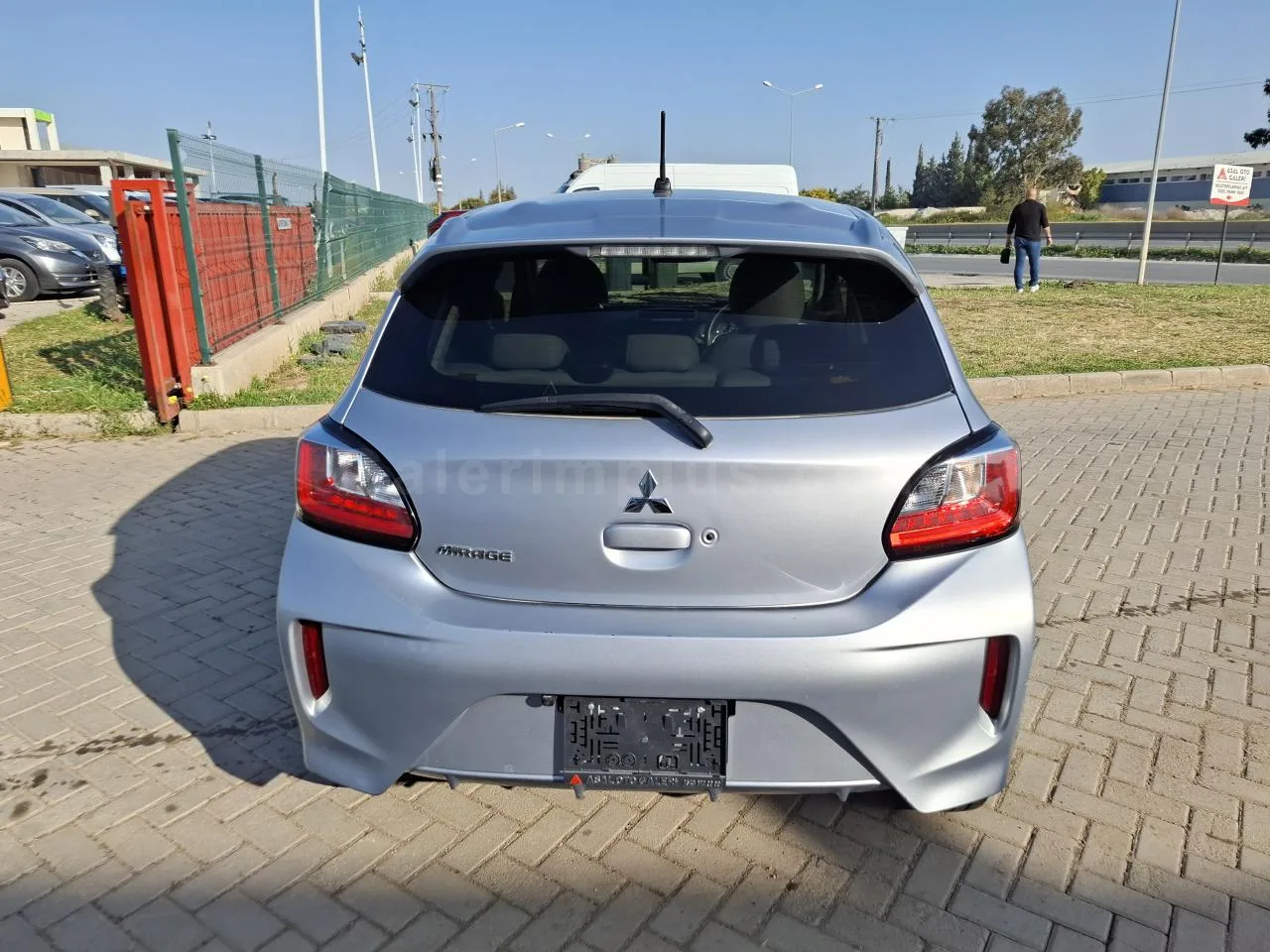 2022 Model Otomatik Mitsubishi Mirage 1.2 Mivec Lefkoşa Satılık İkinci El | GalerimPlus - Thumbnail 5