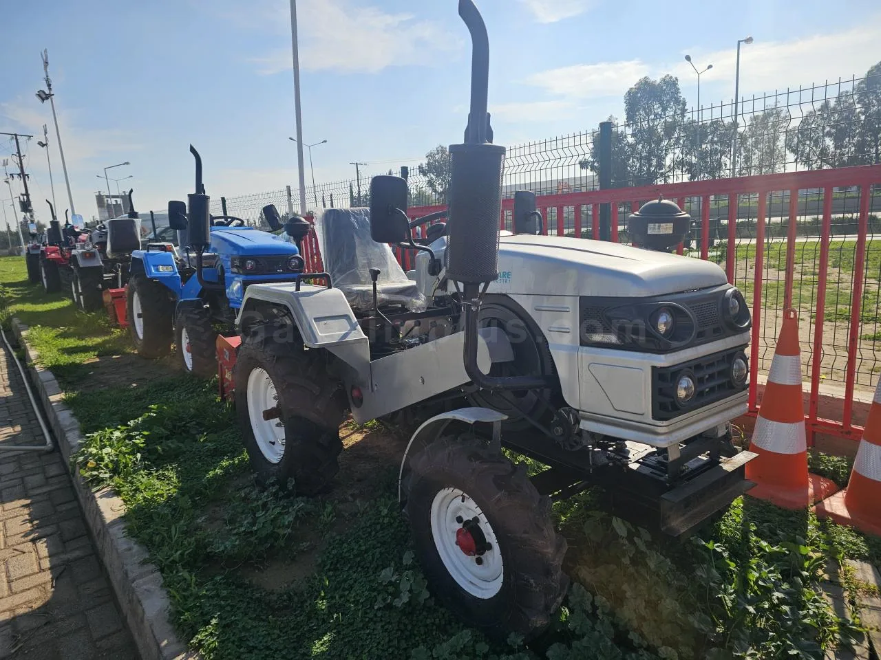 2020 Tarım Makineleri Traktör Diğer DIESEL AUTOMATIC Lefkoşa İlan görseli - GalerimPlus