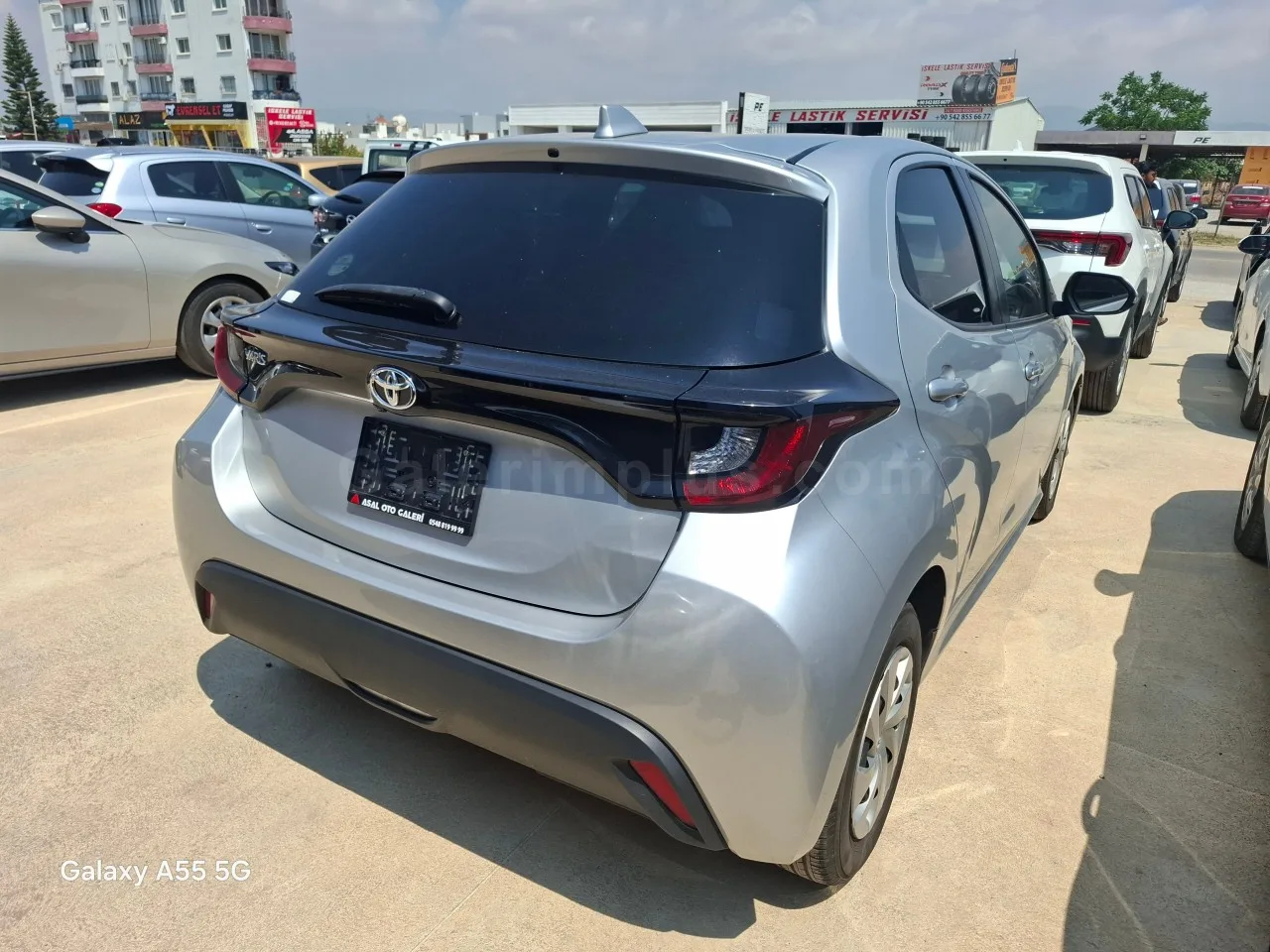 2023 Model Otomatik Toyota Yaris 1.0 İskele Satılık İkinci El | GalerimPlus - Thumbnail 3