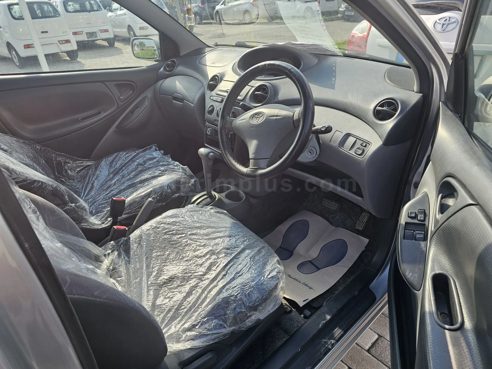 2001 Model Otomatik Toyota Vitz 1.3 16V Automatic Lefkoşa Satılık İkinci El | GalerimPlus - Thumbnail 5