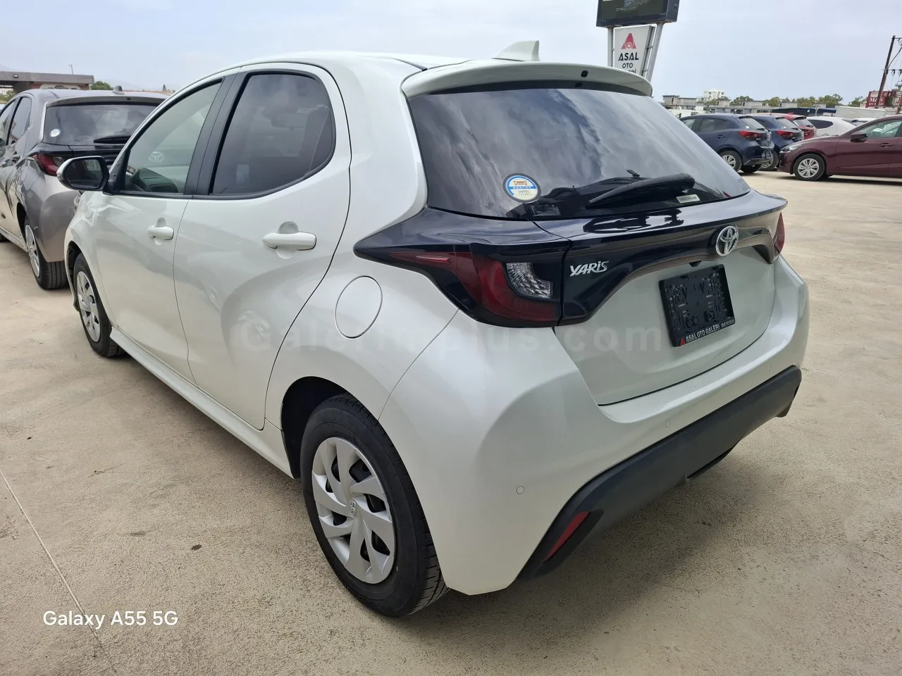 2022 Model Otomatik Toyota Yaris 1.0 İskele Satılık İkinci El | GalerimPlus - Thumbnail 5