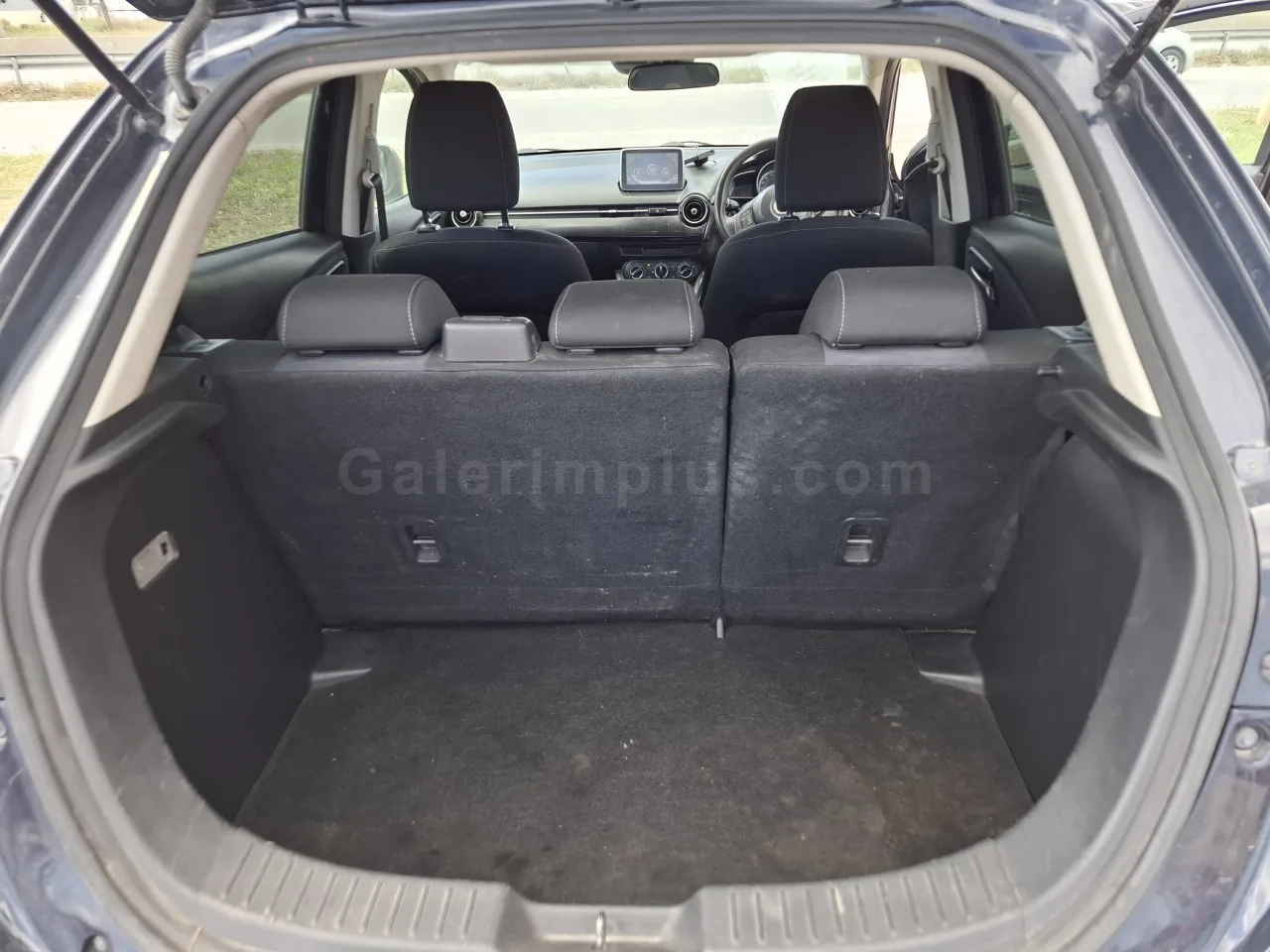 2015 Model Otomatik Mazda Demio 1.5 Lefkoşa Satılık İkinci El | GalerimPlus - Thumbnail 8