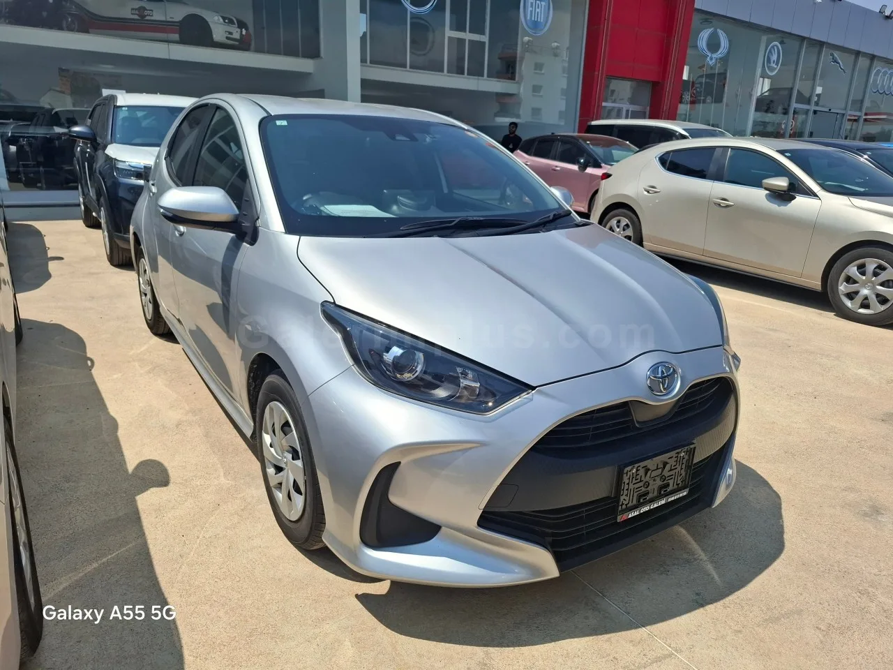 2022 Model Otomatik Toyota Yaris 1.0 İskele Satılık İkinci El | GalerimPlus - Thumbnail 2