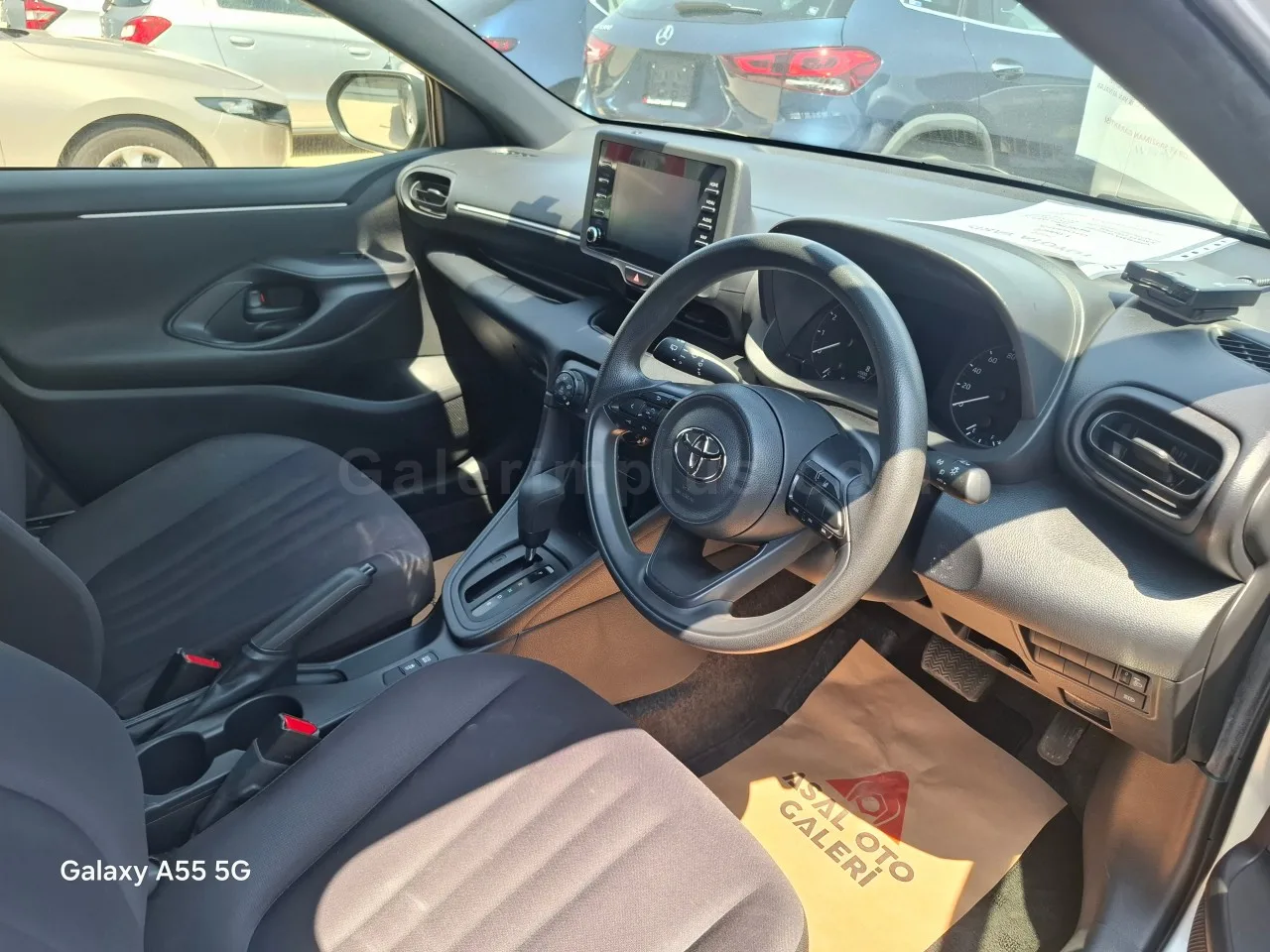 2022 Model Otomatik Toyota Yaris 1.0 İskele Satılık İkinci El | GalerimPlus - Thumbnail 8
