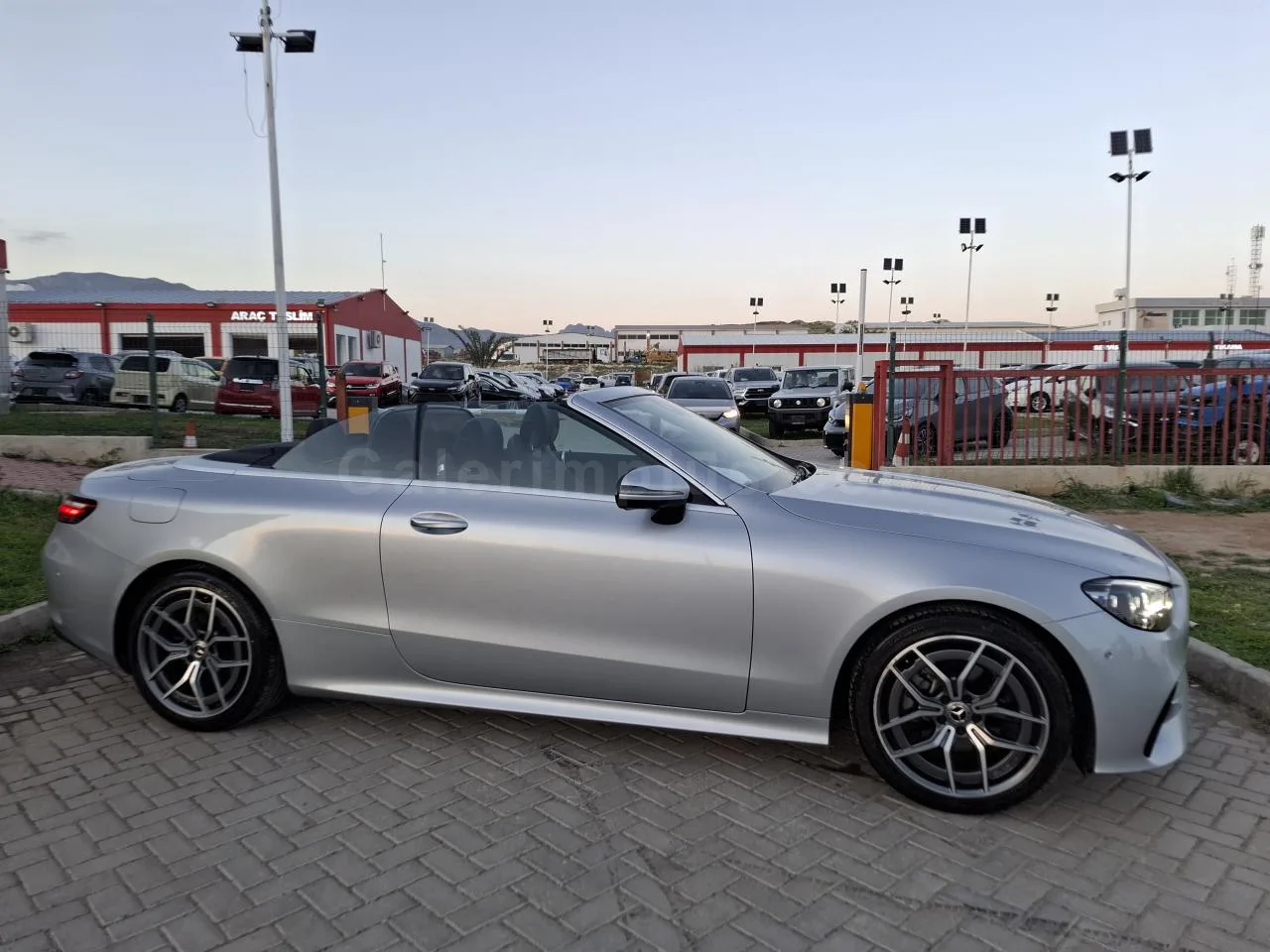 2021 Model Otomatik Mercedes-Benz E Serisi E 200 Lefkoşa Satılık İkinci El | GalerimPlus - Thumbnail 4