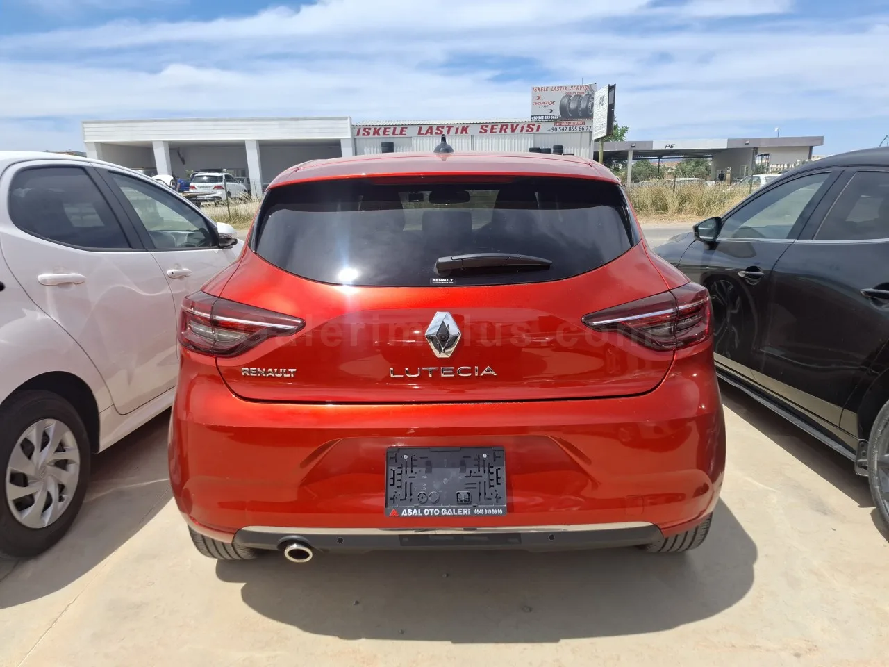 2023 Model Otomatik Renault Lutecia İskele Satılık İkinci El | GalerimPlus - Thumbnail 5