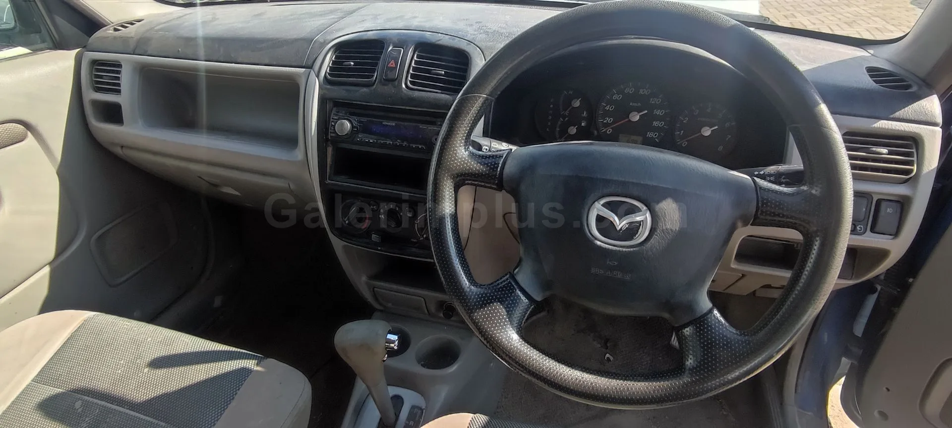 2001 Model Otomatik Mazda Demio 1.3i Lefkoşa Satılık İkinci El | GalerimPlus - Thumbnail 4