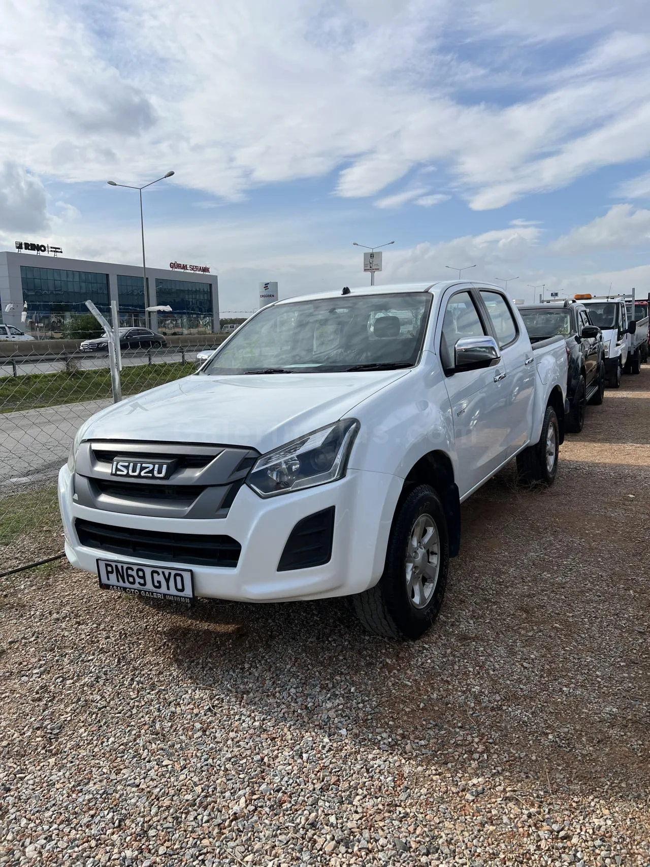 2020 Isuzu D-Max DIESEL AUTOMATIC Lefkoşa İlan görseli - GalerimPlus