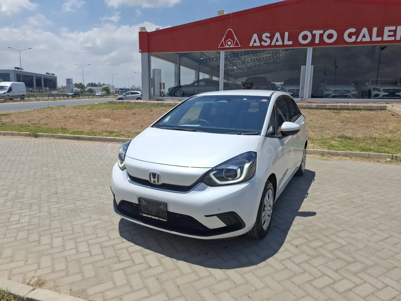 2021 Honda Fit 1.5 Hybrid Automatic HYBRID AUTOMATIC Lefkoşa İlan görseli - GalerimPlus