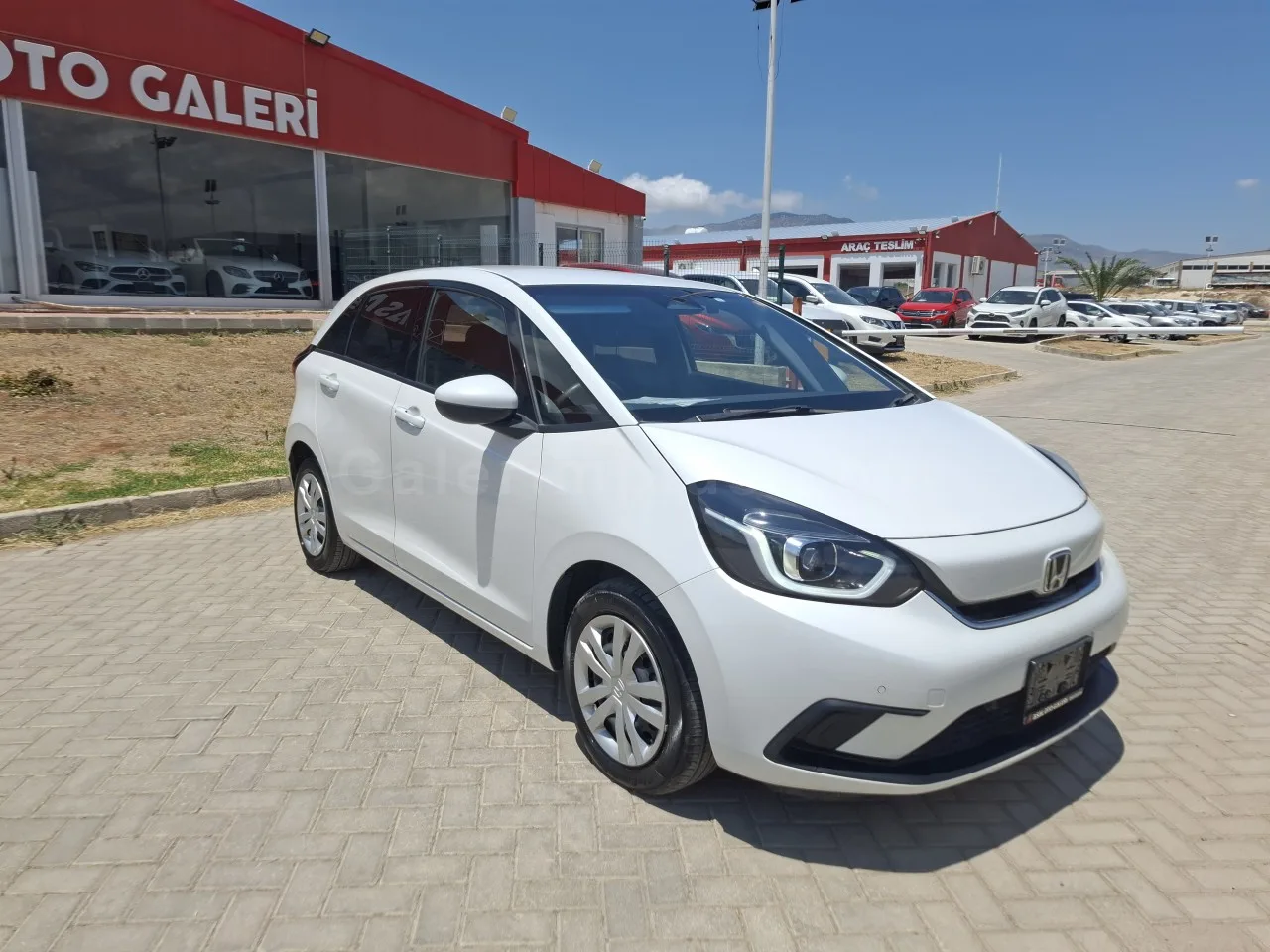 2021 Model Otomatik Honda Fit 1.5 Hybrid Automatic Lefkoşa Satılık İkinci El | GalerimPlus - Thumbnail 3