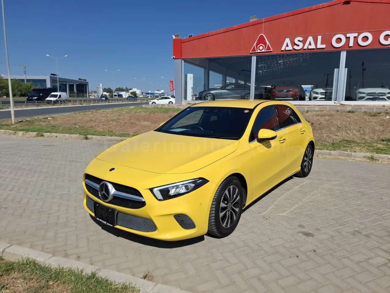 2021 Mercedes-Benz A Serisi A 200d HYBRID AUTOMATIC Lefkoşa İlan görseli - GalerimPlus