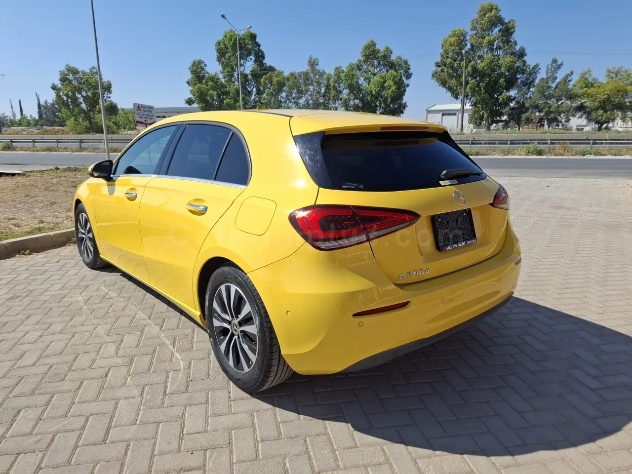 2021 Model Otomatik Mercedes-Benz A Serisi A 200d Lefkoşa Satılık İkinci El | GalerimPlus - Thumbnail 7