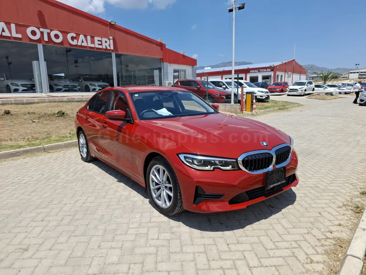 2020 Model Otomatik BMW 3 Serisi 320d Lefkoşa Satılık İkinci El | GalerimPlus - Thumbnail 3