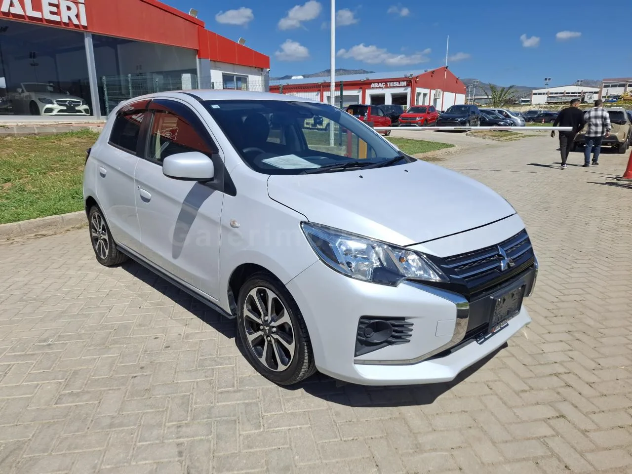 2022 Model Otomatik Mitsubishi Mirage 1.2 Mivec Lefkoşa Satılık İkinci El | GalerimPlus - Thumbnail 3