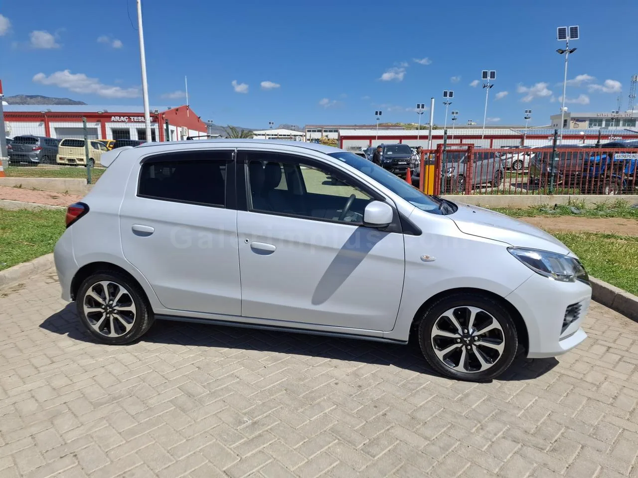 2022 Model Otomatik Mitsubishi Mirage 1.2 Mivec Lefkoşa Satılık İkinci El | GalerimPlus - Thumbnail 4