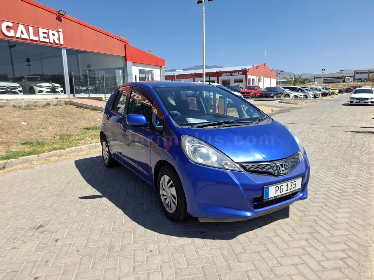2012 Model Otomatik Honda Fit 1.3 Lefkoşa Satılık İkinci El | GalerimPlus - Thumbnail 3