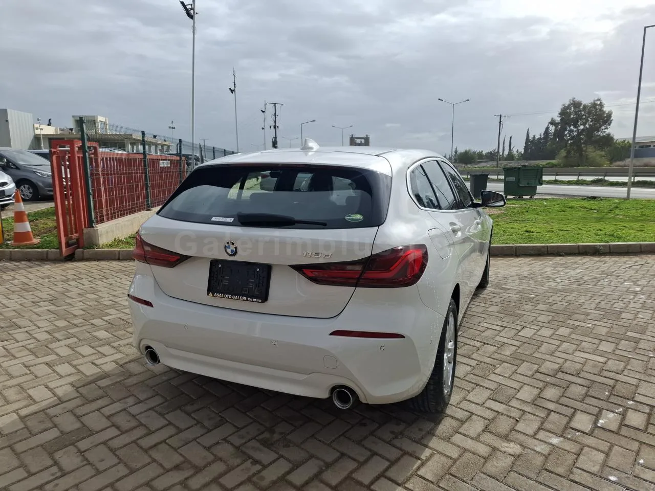 2021 Model Otomatik BMW 1 Serisi 118d Lefkoşa Satılık İkinci El | GalerimPlus - Thumbnail 4