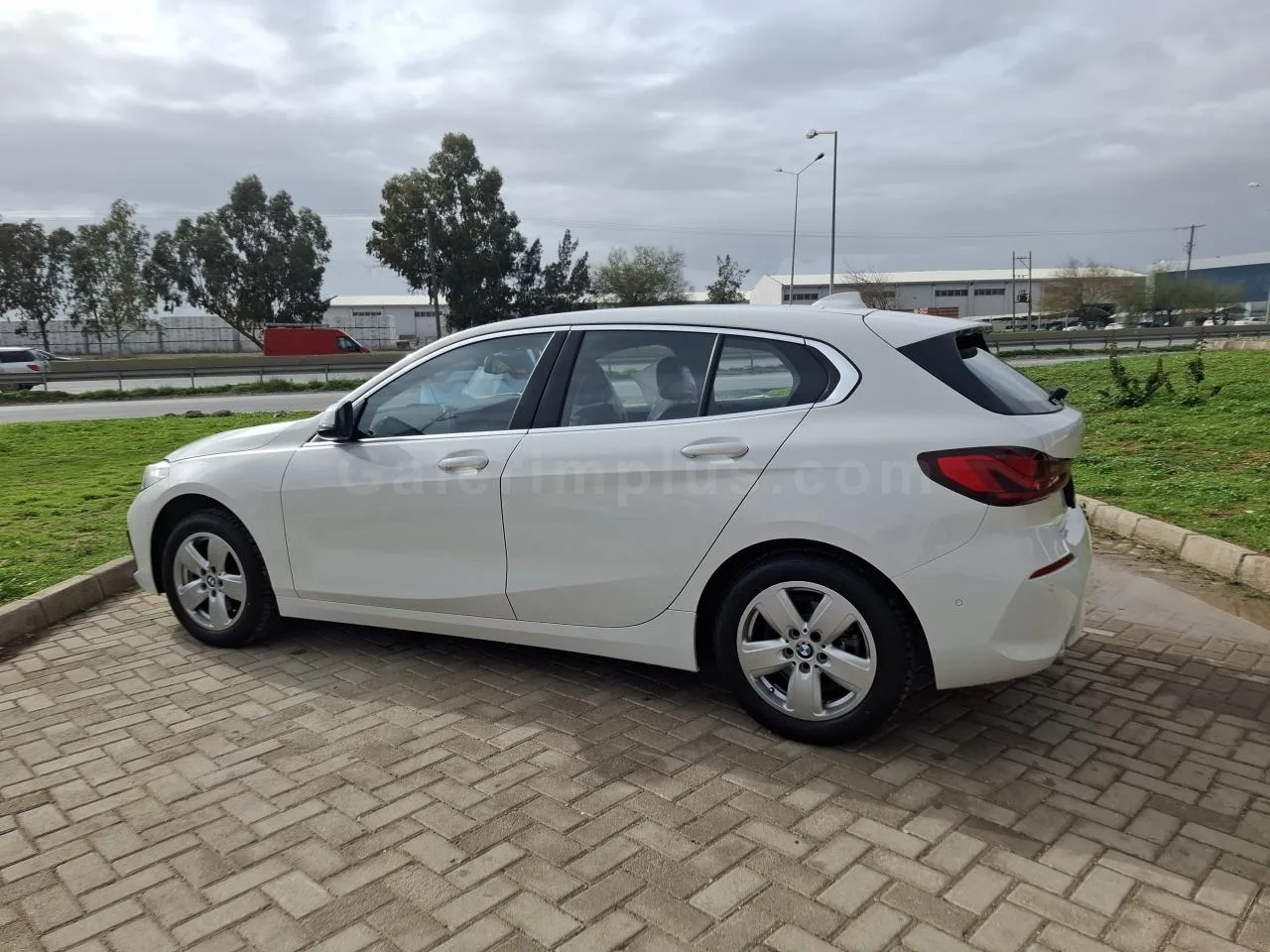 2021 Model Otomatik BMW 1 Serisi 118d Lefkoşa Satılık İkinci El | GalerimPlus - Thumbnail 6