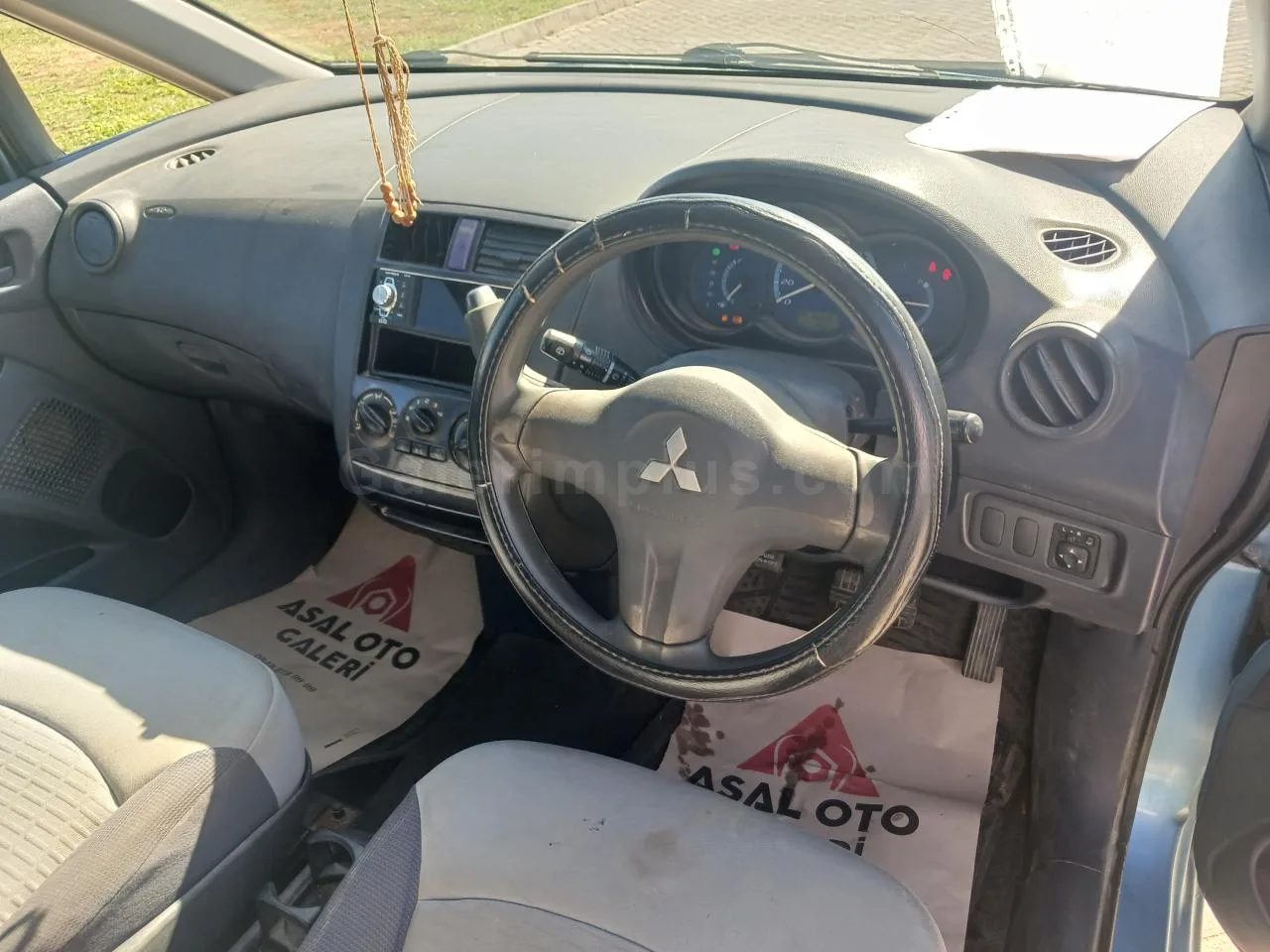 2003 Model Otomatik Mitsubishi Colt 1.3 Lefkoşa Satılık İkinci El | GalerimPlus - Thumbnail 5
