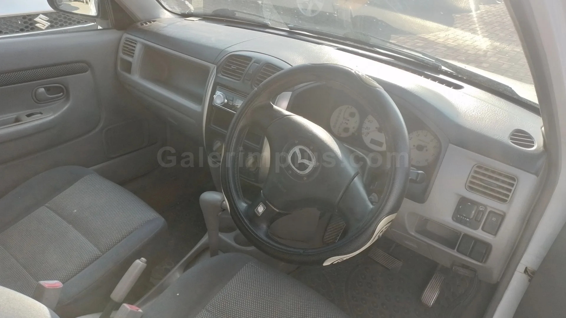 2000 Model Otomatik Mazda Demio 1.5 Lefkoşa Satılık İkinci El | GalerimPlus - Thumbnail 6