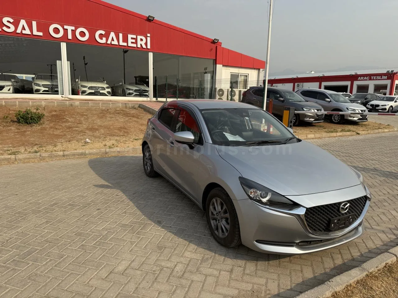 2022 Model Otomatik Mazda 2 1.5 Lefkoşa Satılık İkinci El | GalerimPlus - Thumbnail 3