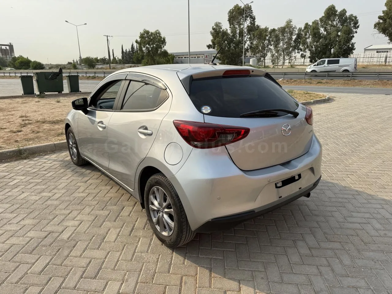 2022 Model Otomatik Mazda 2 1.5 Lefkoşa Satılık İkinci El | GalerimPlus - Thumbnail 6