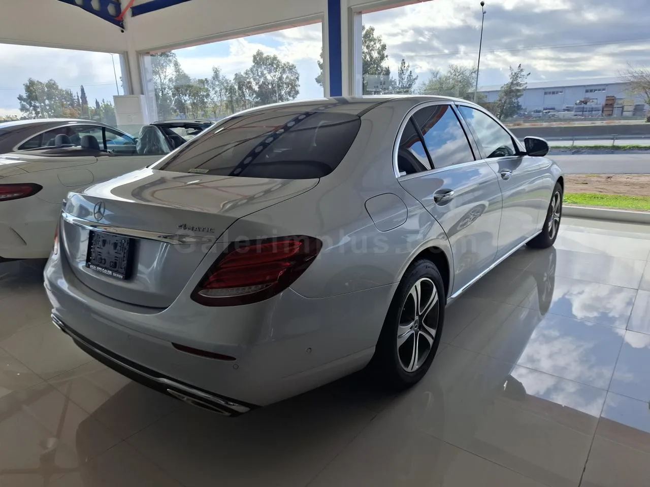 2021 Model Otomatik Mercedes-Benz E Serisi E 200 Lefkoşa Satılık İkinci El | GalerimPlus - Thumbnail 3