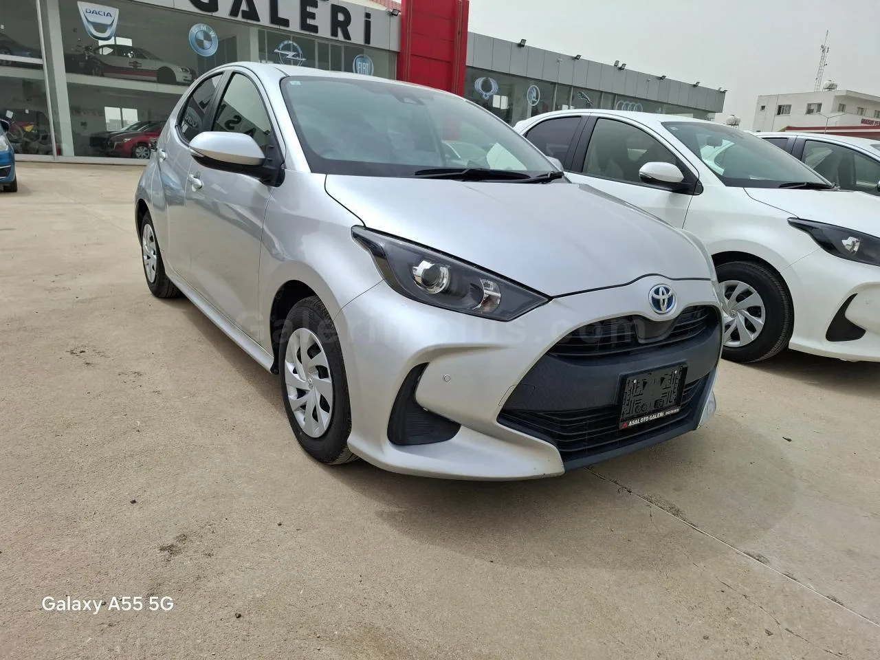 2021 Model Otomatik Toyota Yaris 1.5 Hybrid İskele Satılık İkinci El | GalerimPlus - Thumbnail 2