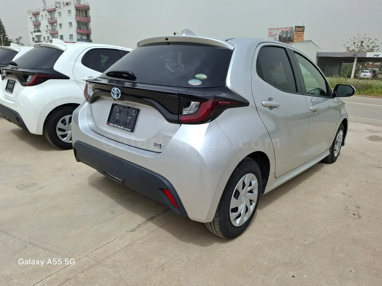 2021 Model Otomatik Toyota Yaris 1.5 Hybrid İskele Satılık İkinci El | GalerimPlus - Thumbnail 4