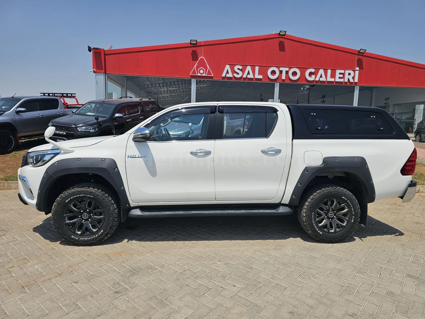 2019 Model Otomatik Toyota Hilux 2.4 D Lefkoşa Satılık İkinci El | GalerimPlus - Thumbnail 3
