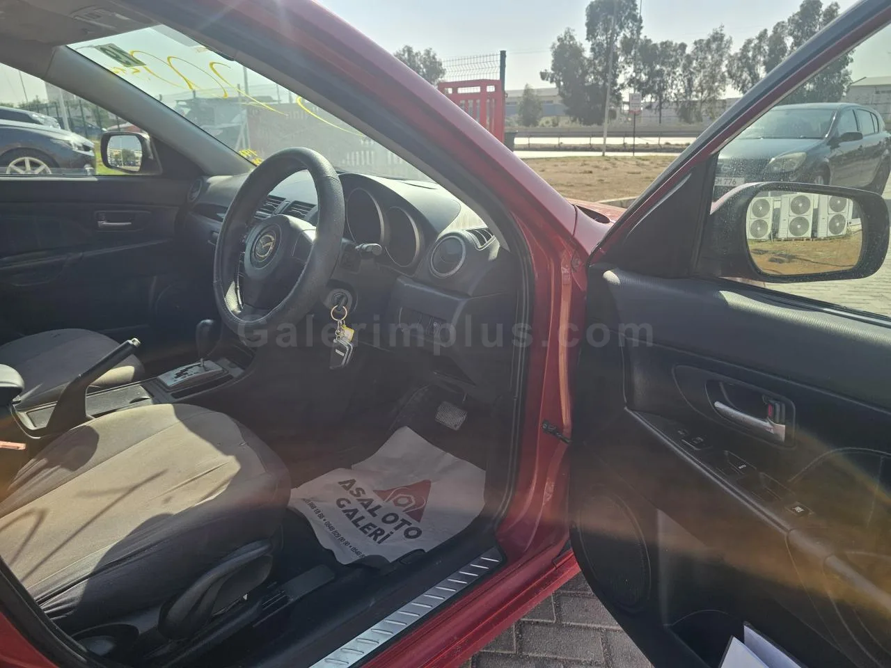 2004 Model Otomatik Mazda Axela 1.5 16V Sport Lefkoşa Satılık İkinci El | GalerimPlus - Thumbnail 5