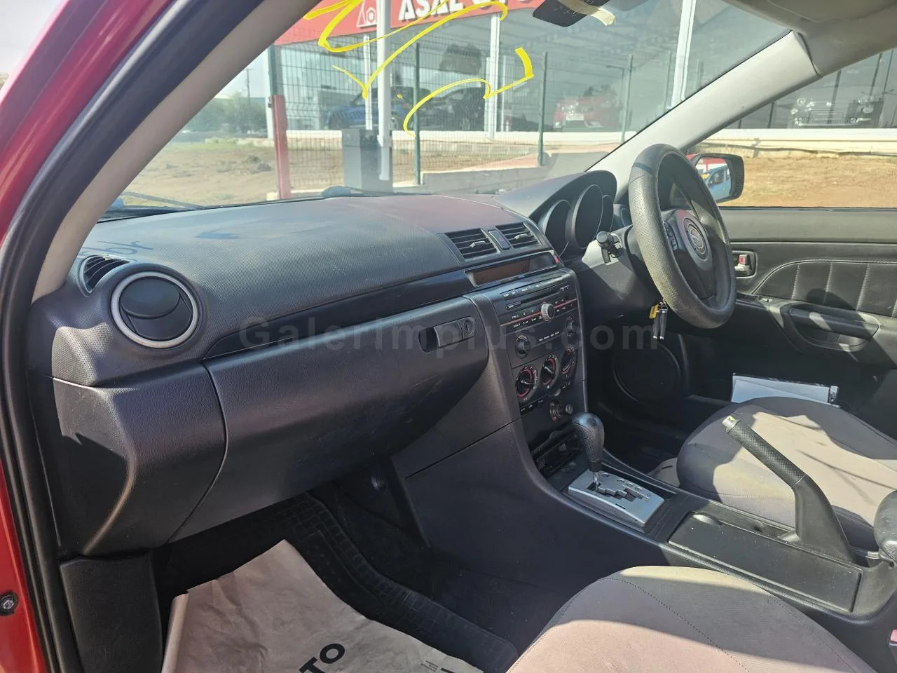2004 Model Otomatik Mazda Axela 1.5 16V Sport Lefkoşa Satılık İkinci El | GalerimPlus - Thumbnail 7