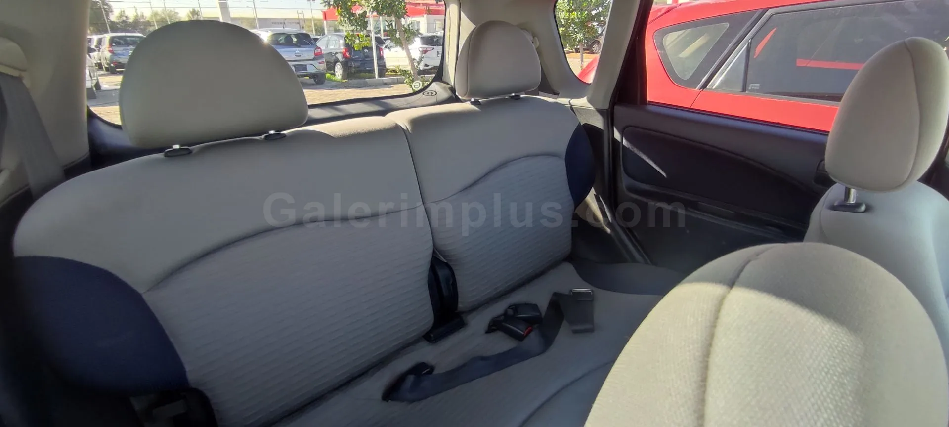 2003 Model Otomatik Mitsubishi Colt 1.3 Lefkoşa Satılık İkinci El | GalerimPlus - Thumbnail 3