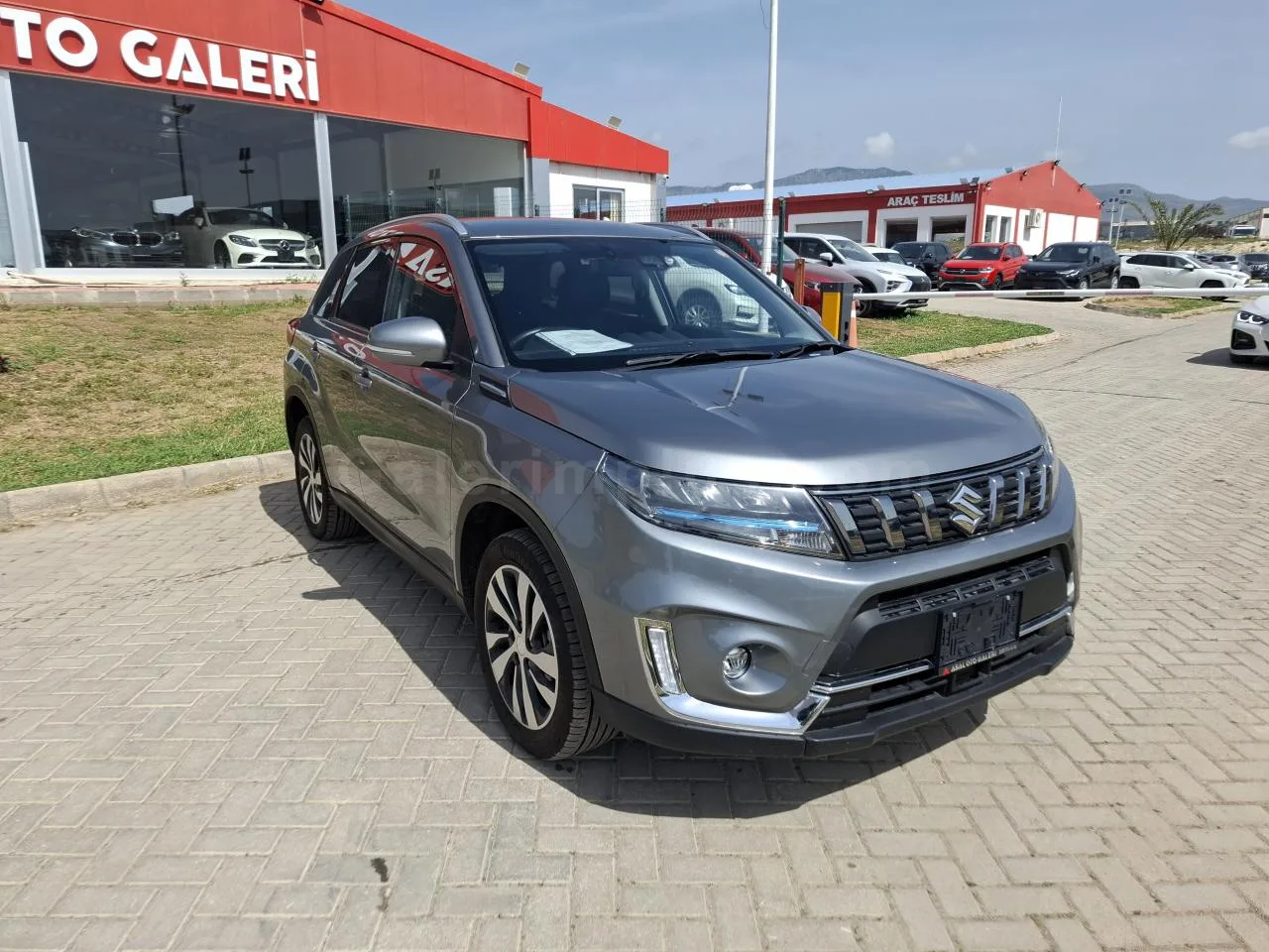 2024 Model Otomatik Suzuki Escudo Lefkoşa Satılık İkinci El | GalerimPlus - Thumbnail 3