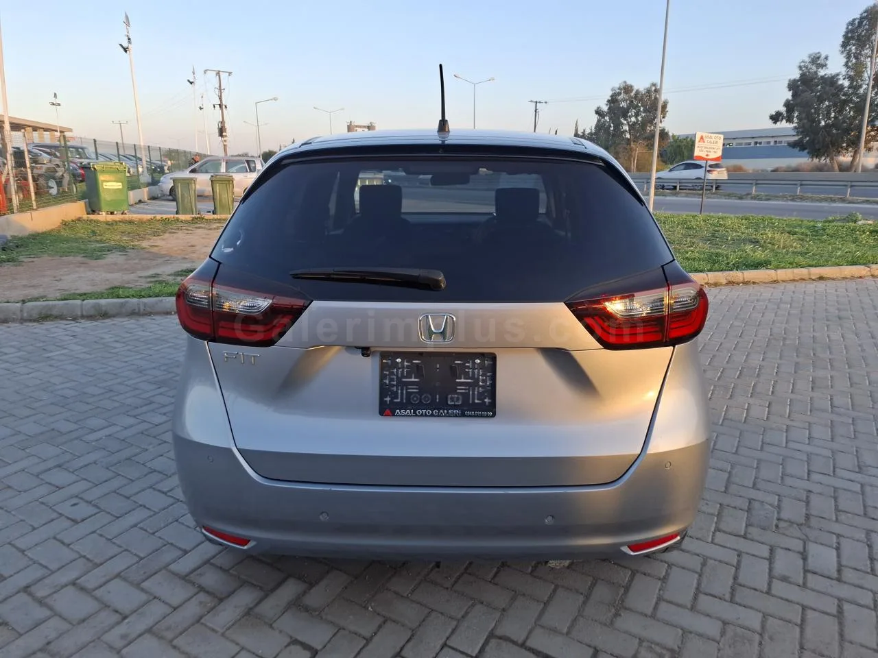 2022 Model Otomatik Honda Fit 1.3 Lefkoşa Satılık İkinci El | GalerimPlus - Thumbnail 6