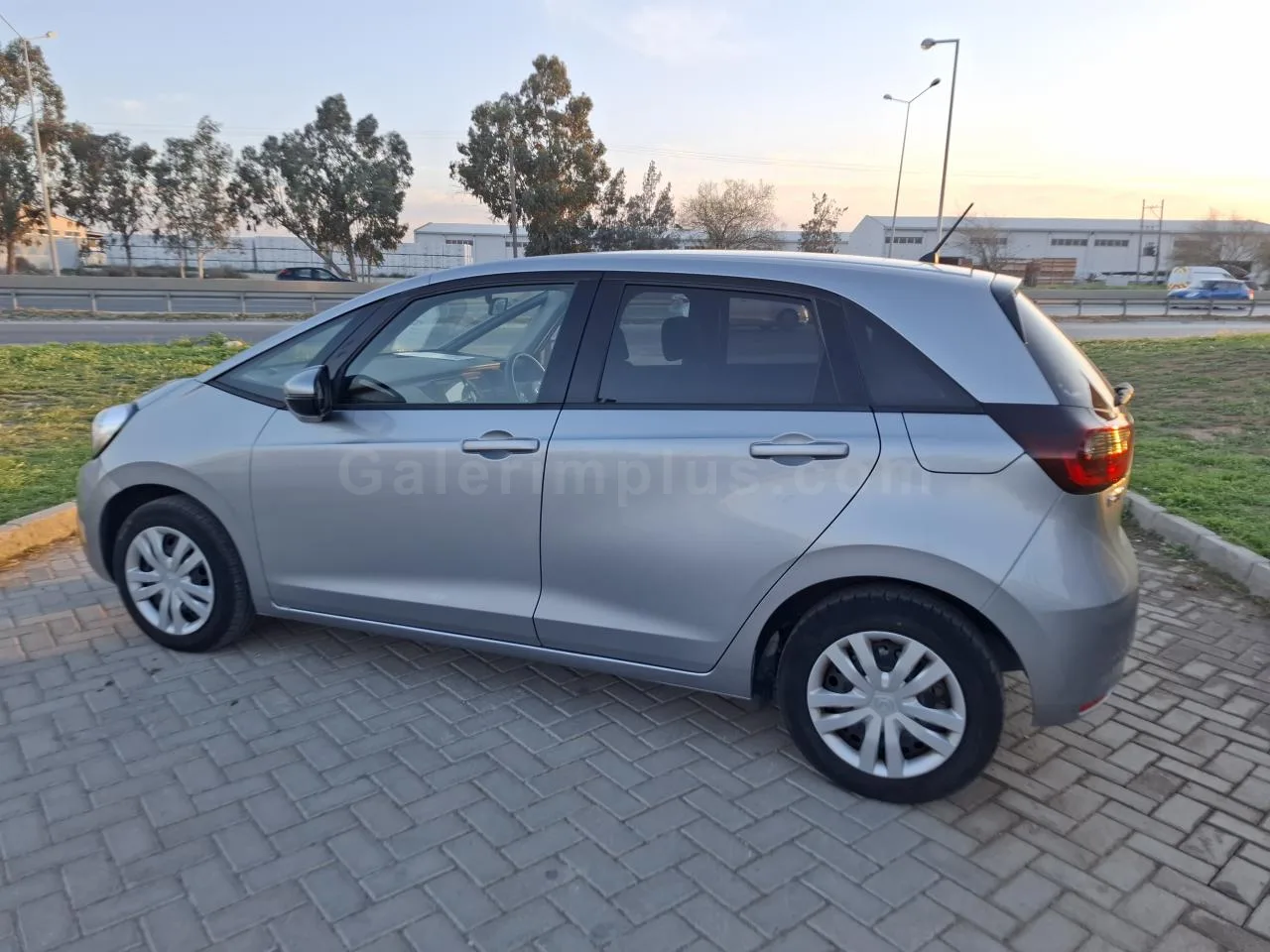 2022 Model Otomatik Honda Fit 1.3 Lefkoşa Satılık İkinci El | GalerimPlus - Thumbnail 8