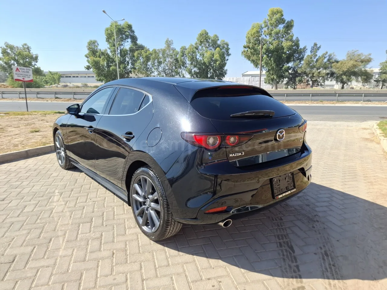 2022 Model Otomatik Mazda 3 1.8 Lefkoşa Satılık İkinci El | GalerimPlus - Thumbnail 7