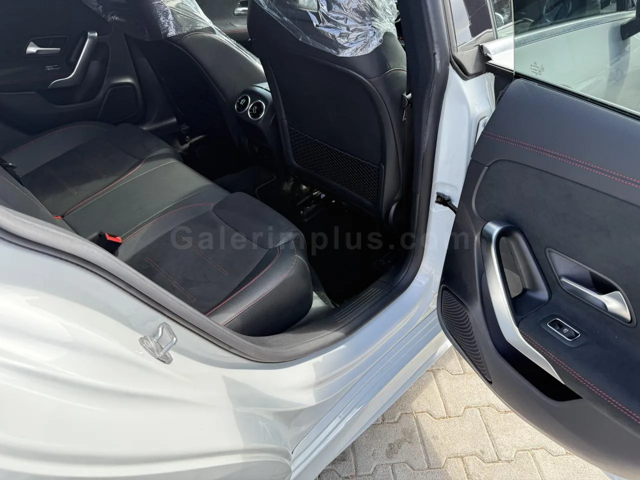 2022 Model Otomatik Mercedes-Benz CLA 200 d Lefkoşa Satılık İkinci El | GalerimPlus - Thumbnail 7