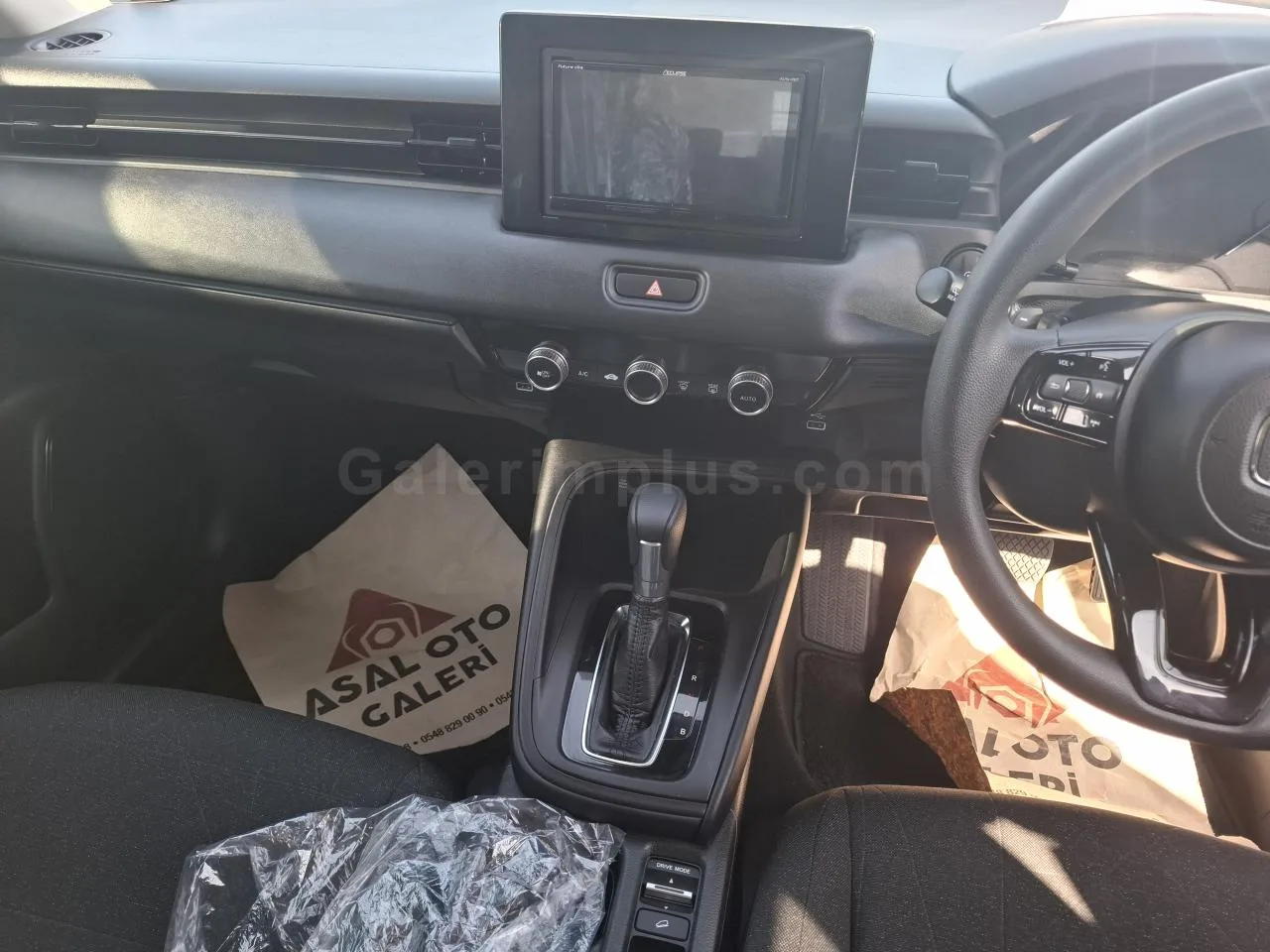 2021 Model Otomatik Honda Vezel 1.5 i-VTEC Hybrid Automatic Lefkoşa Satılık İkinci El | GalerimPlus - Thumbnail 8
