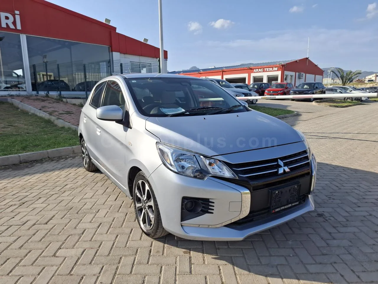 2022 Model Otomatik Mitsubishi Mirage 1.2 Mivec Lefkoşa Satılık İkinci El | GalerimPlus - Thumbnail 2