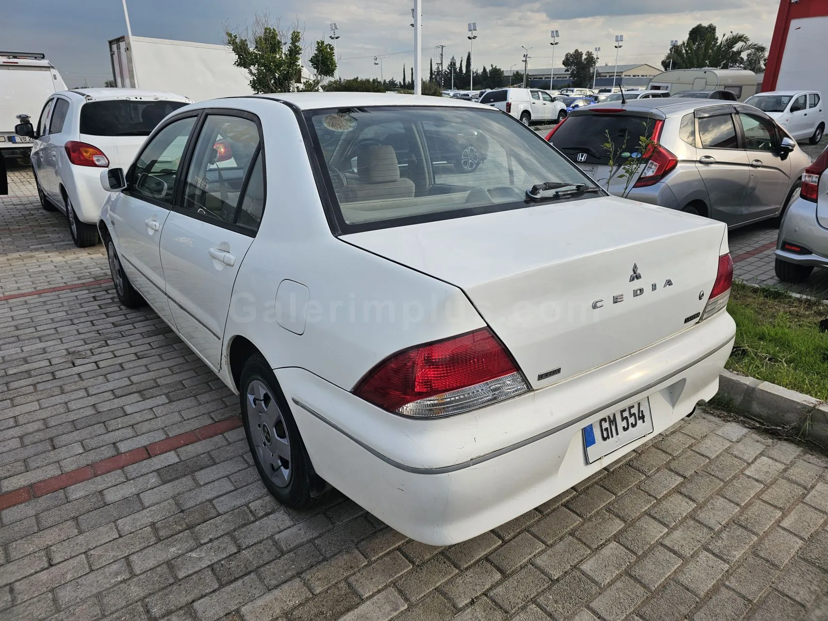 2002 Model Otomatik Mitsubishi Cedia Lefkoşa Satılık İkinci El | GalerimPlus - Thumbnail 3
