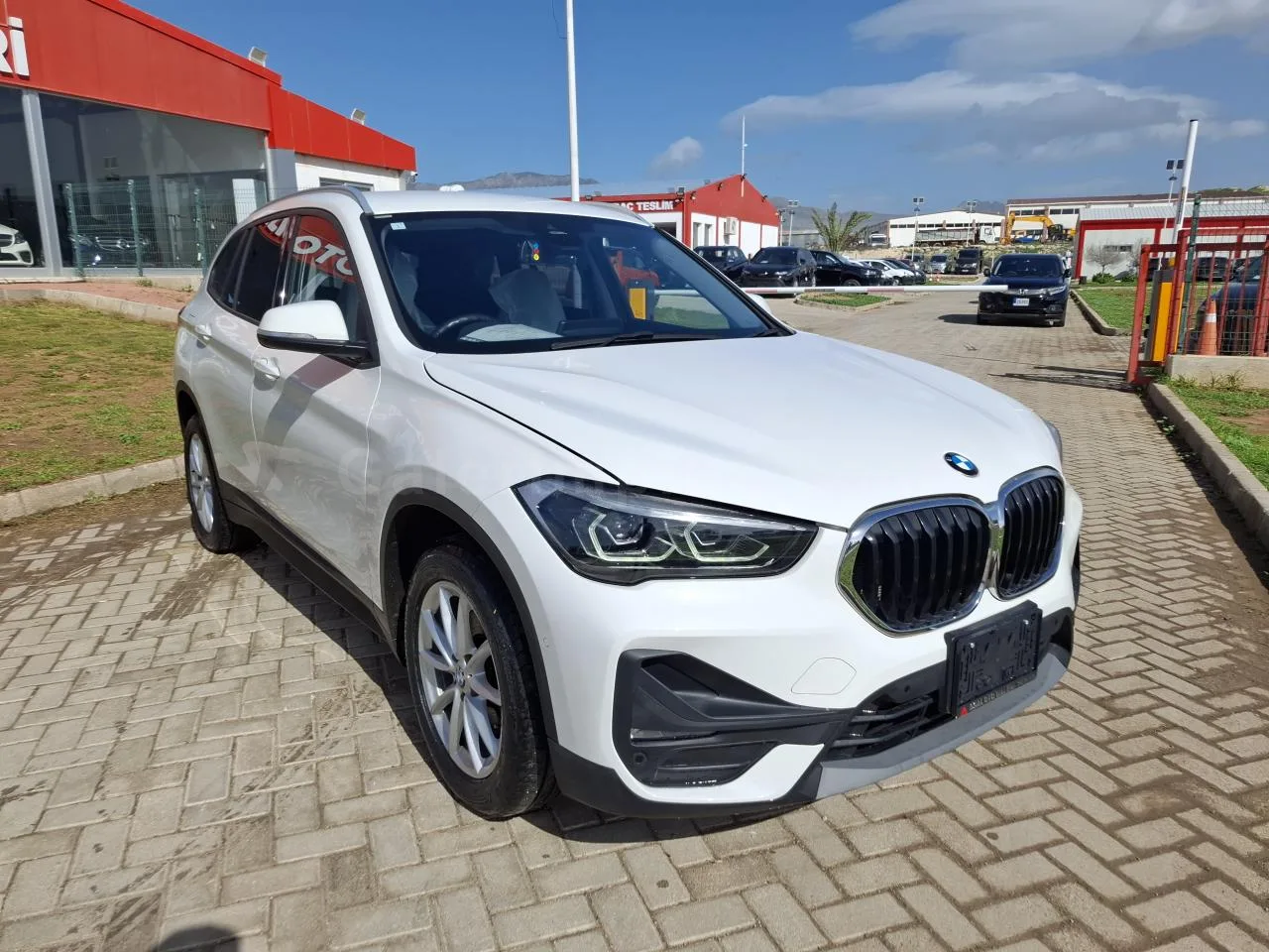 2021 Model Otomatik BMW X1 18d xDrive Lefkoşa Satılık İkinci El | GalerimPlus - Thumbnail 3