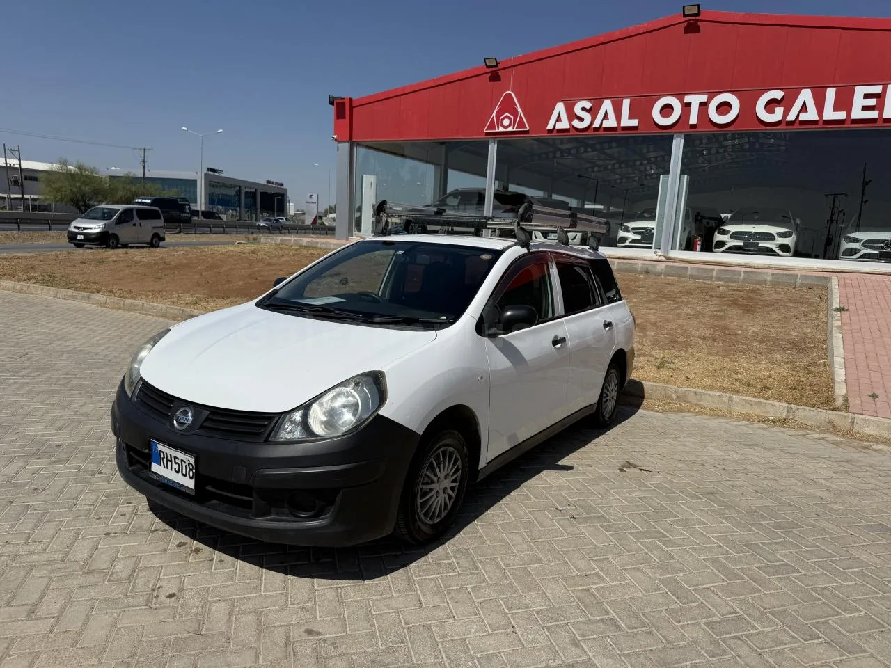 2013 Nissan Ad Y10 GASOLINE AUTOMATIC Lefkoşa İlan görseli - GalerimPlus